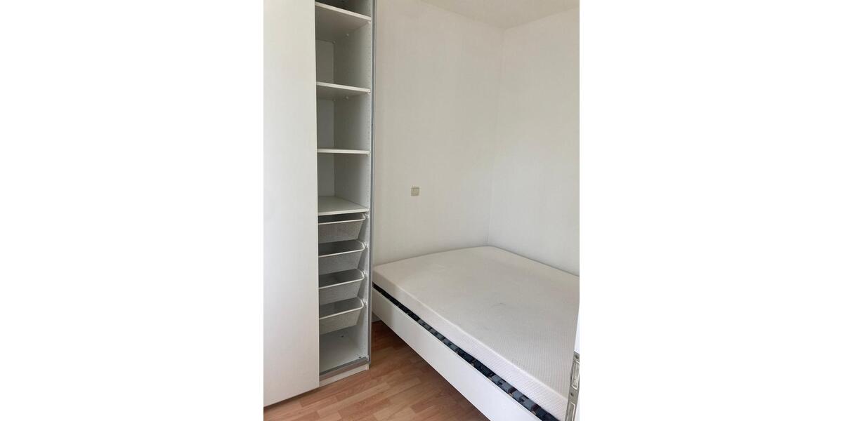 Erdgeschoßwohnung Zwickau Zwickau-West - 2 Zimmer, 36 m&sup2;, 330&euro; | Angebot:25062940
