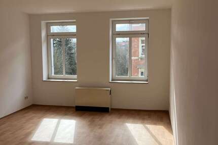 Wohnung Zwickau Marienthal Ost - 2 Zimmer, 60 m&sup2;, 318&euro; | Angebot:26017899