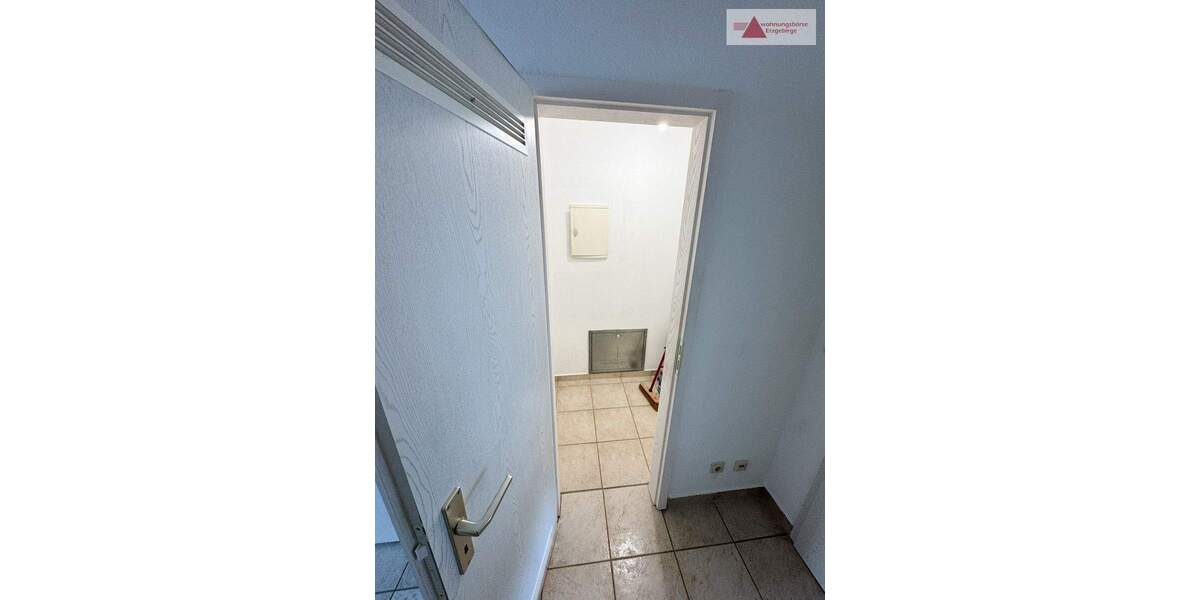 Etagenwohnung Aue - 2 Zimmer, 64 m&sup2;, 387&euro; | Angebot:25776719