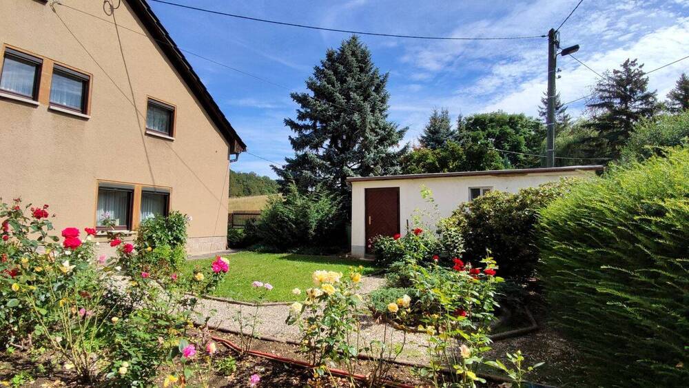 Bauernhaus, Landhaus Werdau Langenhessen - 9 Zimmer, 229 m&sup2;, 145.000&euro; | Angebot:25747106