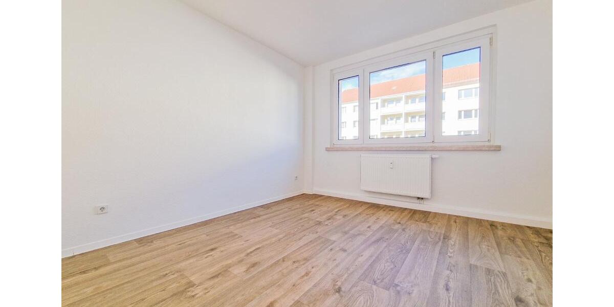 Etagenwohnung Glauchau - 2 Zimmer, 50 m&sup2;, 245&euro; | Angebot:25366581