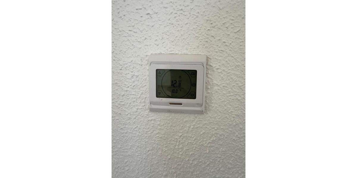 Erdgeschoßwohnung Reichenbach im Vogtland - 2 Zimmer, 83 m&sup2;, 414&euro; | Angebot:25907379