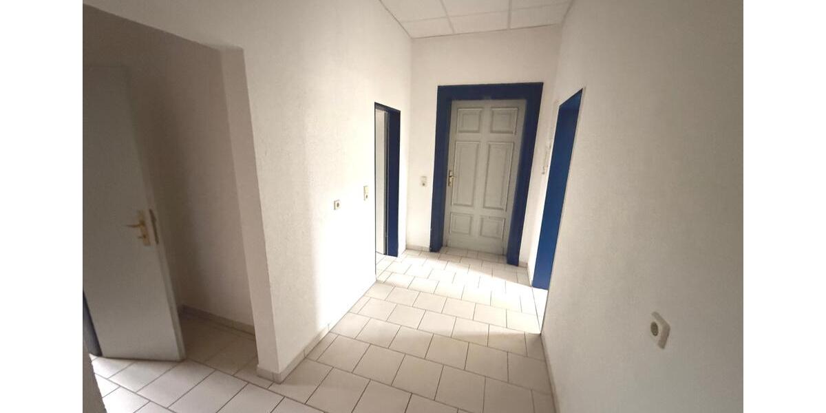 Erdgeschoßwohnung Reichenbach im Vogtland - 2 Zimmer, 70 m&sup2;, 350&euro; | Angebot:21558276
