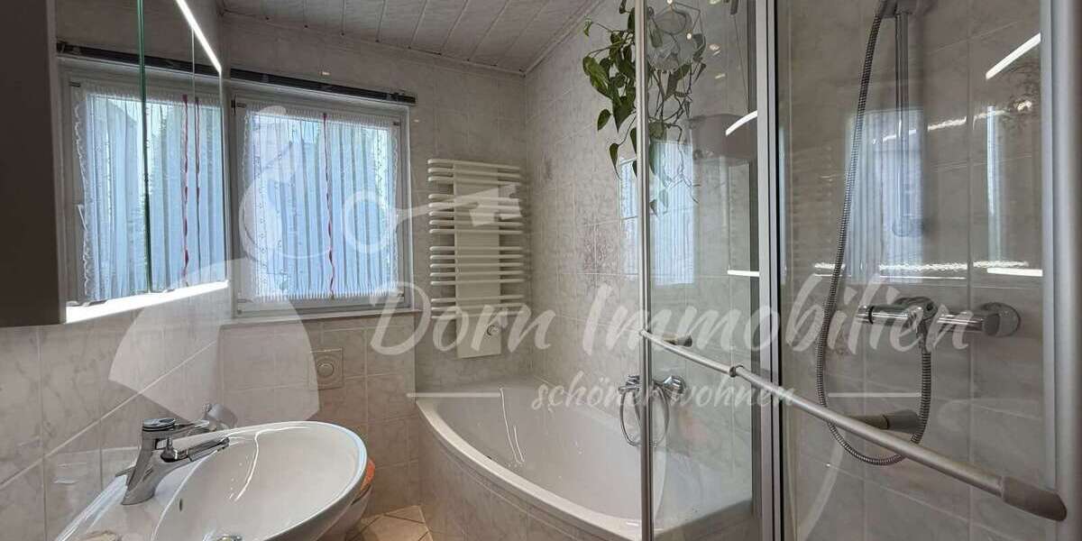 Einfamilienhaus Zwickau - 6 Zimmer, 164 m&sup2;, 79.000&euro; | Angebot:26015228
