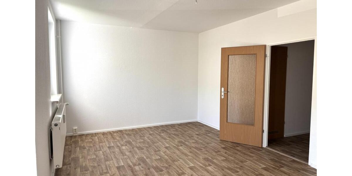 Etagenwohnung Zwickau Neuplanitz - 2 Zimmer, 58 m&sup2;, 366&euro; | Angebot:26284718