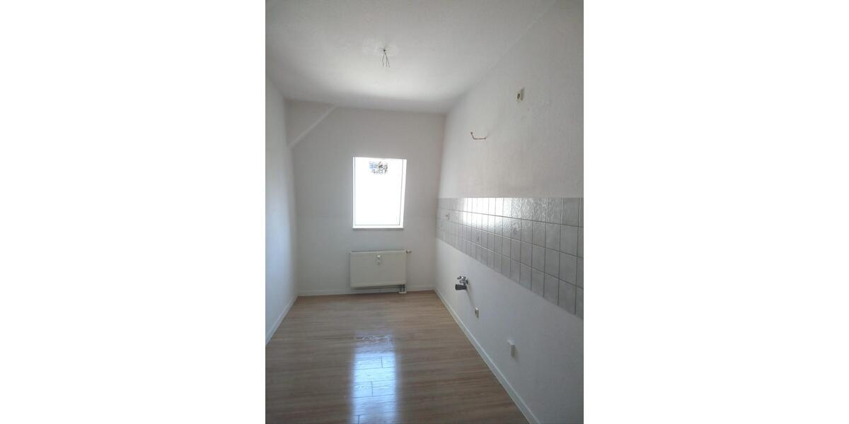 Etagenwohnung Werdau - 2 Zimmer, 55 m&sup2;, 290&euro; | Angebot:17202540