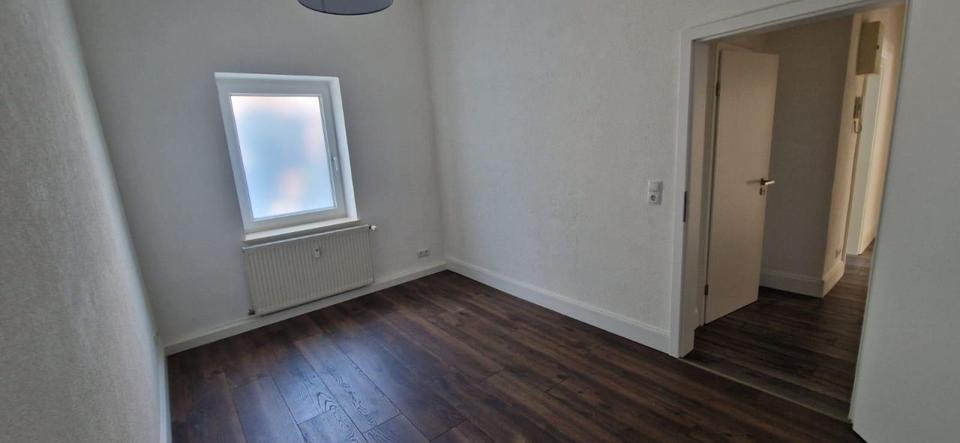Erdgeschoßwohnung Meerane - 3 Zimmer, 68 m&sup2;, 405&euro; | Angebot:26676967