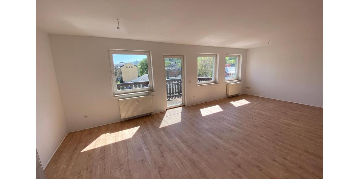 Dachgeschoßwohnung Greiz - 3 Zimmer, 107 m&sup2;, 535&euro; | Angebot:20445192