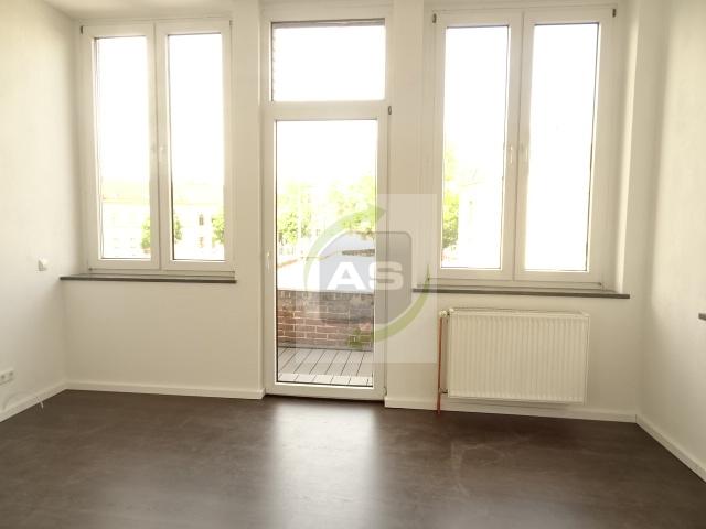 Etagenwohnung Zwickau - 3 Zimmer, 86 m&sup2;, 440&euro; | Angebot:25102022
