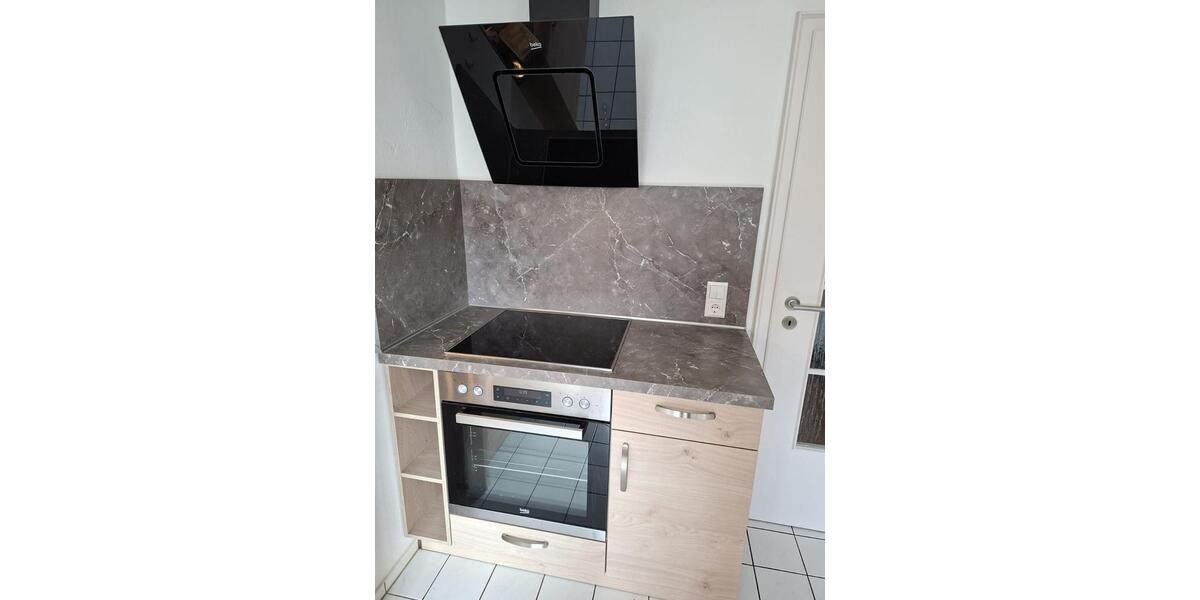 Etagenwohnung Glauchau - 3 Zimmer, 105 m&sup2;, 680&euro; | Angebot:25852117