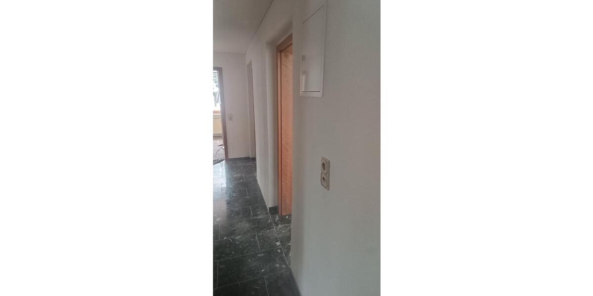 Erdgeschoßwohnung Zschorlau - 3 Zimmer, 72 m&sup2;, 468&euro; | Angebot:24661290