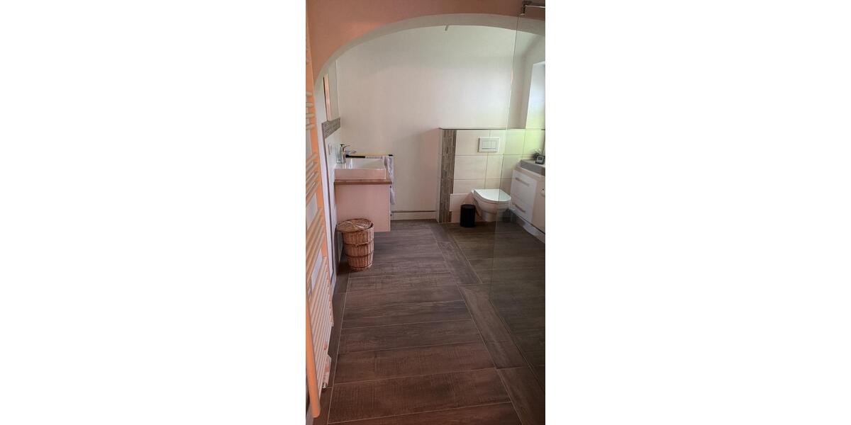 Etagenwohnung Zwickau Zwickau-Nord - 4 Zimmer, 160 m&sup2;, 1.550&euro; | Angebot:26662713