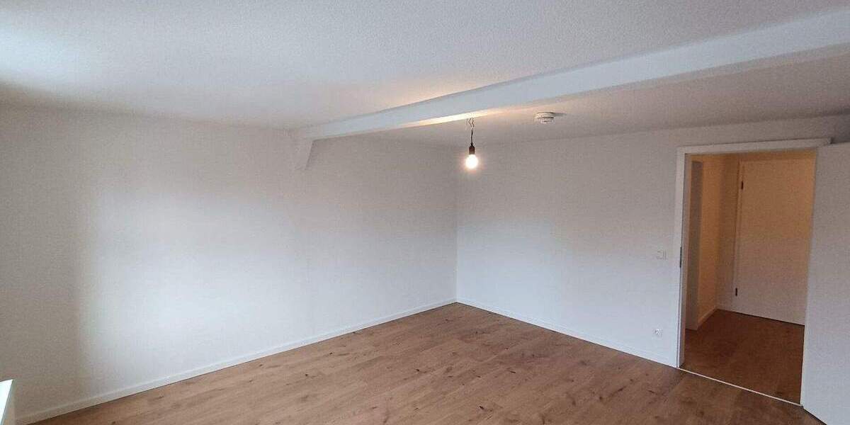 Etagenwohnung Reichenbach im Vogtland Reichenbach - 3 Zimmer, 74 m&sup2;, 450&euro; | Angebot:25665720