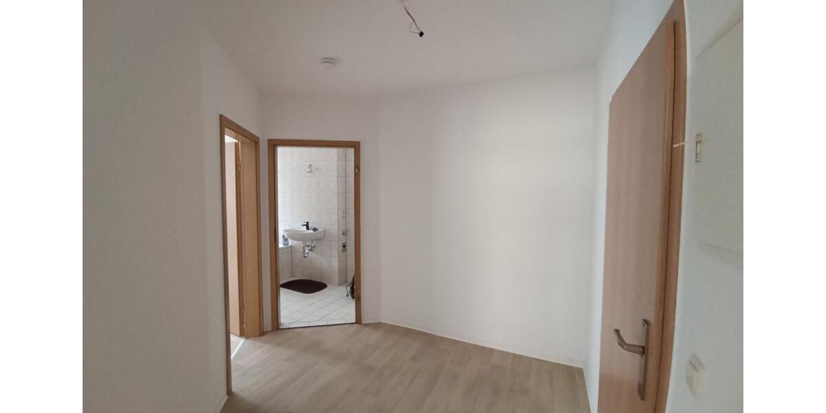 Etagenwohnung Zwickau - 3 Zimmer, 70 m&sup2;, 385&euro; | Angebot:24532233