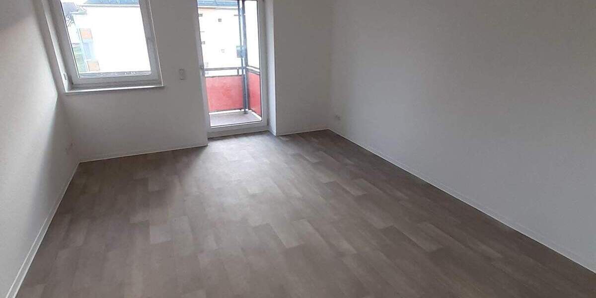 Etagenwohnung Oelsnitz/Erzgebirge Oelsnitz - 3 Zimmer, 66 m&sup2;, 430&euro; | Angebot:25663708