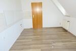 Etagenwohnung Werdau - 3 Zimmer, 82 m&sup2;, 450&euro; | Angebot:23438477