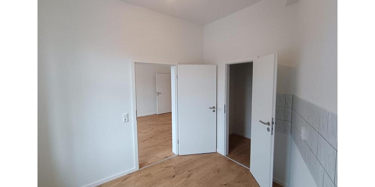 Etagenwohnung Reichenbach im Vogtland - 3 Zimmer, 67 m&sup2;, 400&euro; | Angebot:25217564