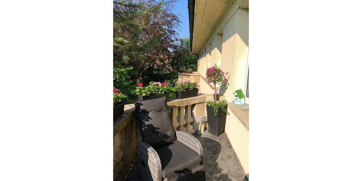 Etagenwohnung Meerane - 3 Zimmer, 121 m&sup2;, 700&euro; | Angebot:26163017