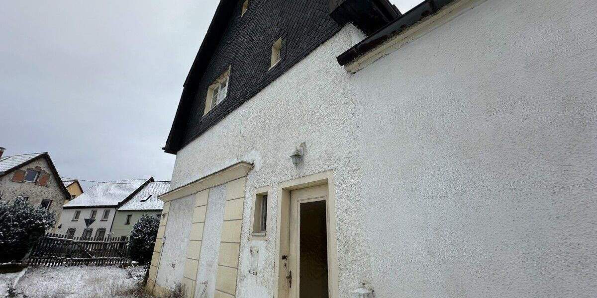 Einfamilienhaus Wildenfels - 8 Zimmer, 100 m&sup2;, 39.000&euro; | Angebot:25744595