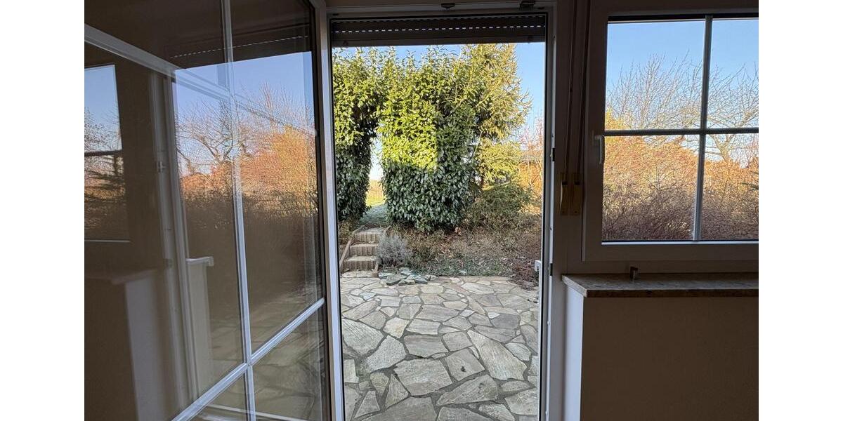 Einfamilienhaus Zwickau Cainsdorf - 3 Zimmer, 95 m&sup2;, 1.300&euro; | Angebot:24963886