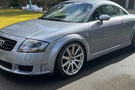 Audi TT 137.000 km 11.999 &euro; Lichtenstein 09350