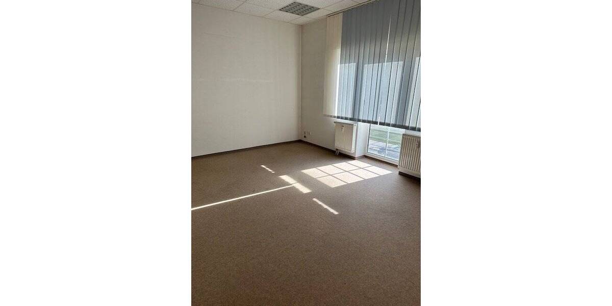 Gewerbeobjekt Meerane Crotenlaide - 3 Zimmer, 125 m&sup2;, 85.000&euro; | Angebot:25747143