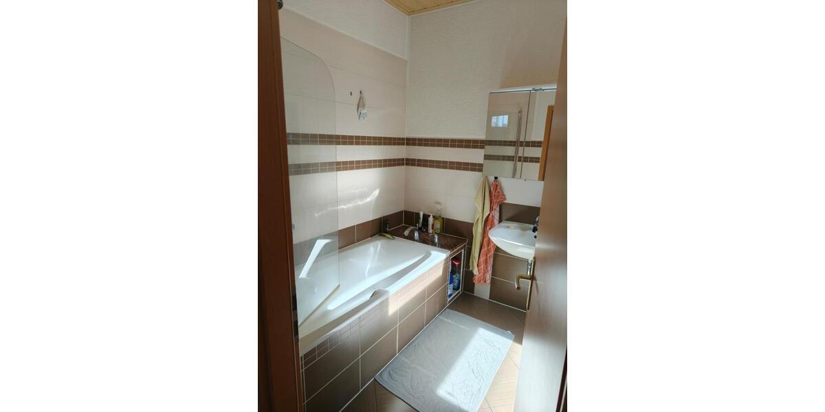 Etagenwohnung Greiz - 2 Zimmer, 50 m&sup2;, 420&euro; | Angebot:25719657