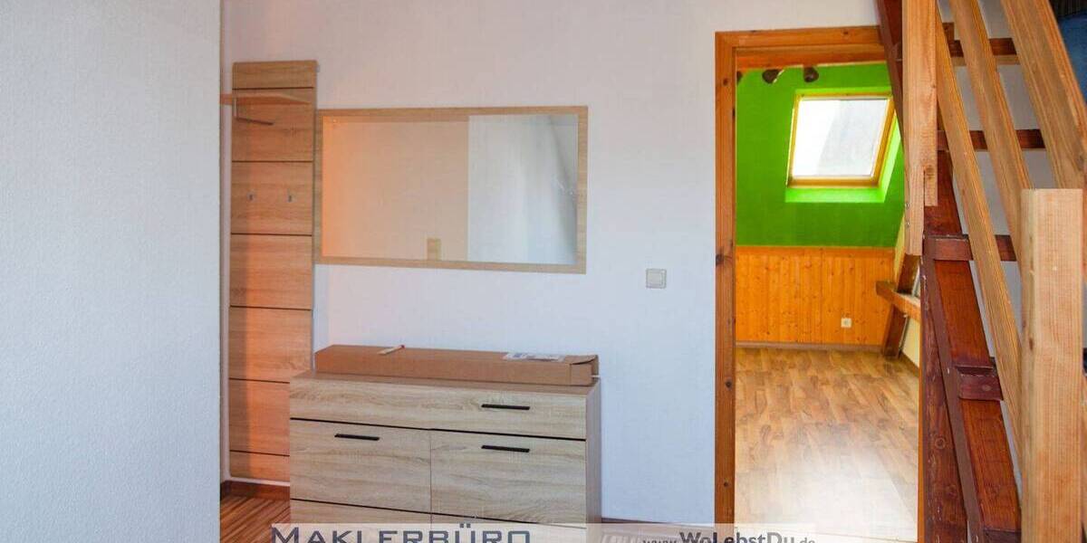 Etagenwohnung Greiz - 4 Zimmer, 80 m&sup2;, 350&euro; | Angebot:25666530