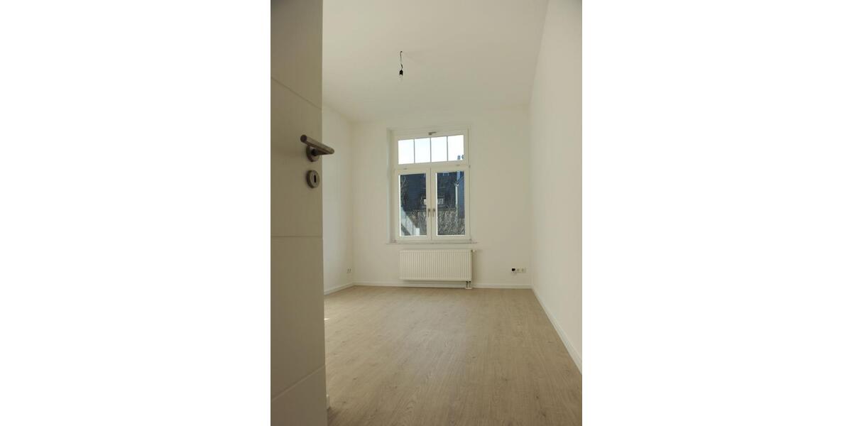 Etagenwohnung Zwickau Zwickau-Nord - 5 Zimmer, 128 m&sup2;, 1.110&euro; | Angebot:23768754
