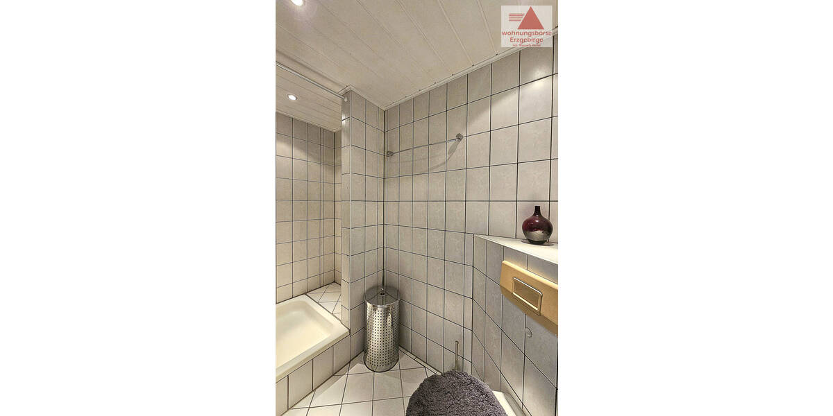 Einfamilienhaus Bockau - 9 Zimmer, 197 m&sup2;, 229.000&euro; | Angebot:25688290