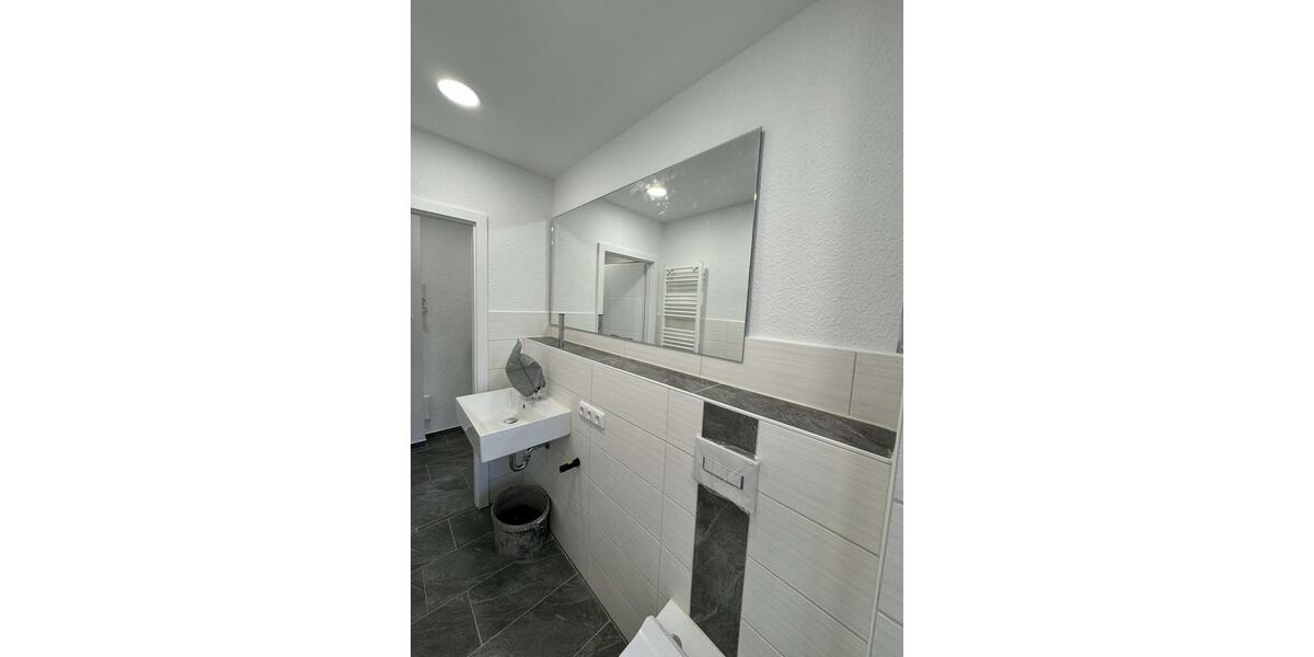 Etagenwohnung Lengenfeld - 3 Zimmer, 62 m&sup2;, 385&euro; | Angebot:25628122