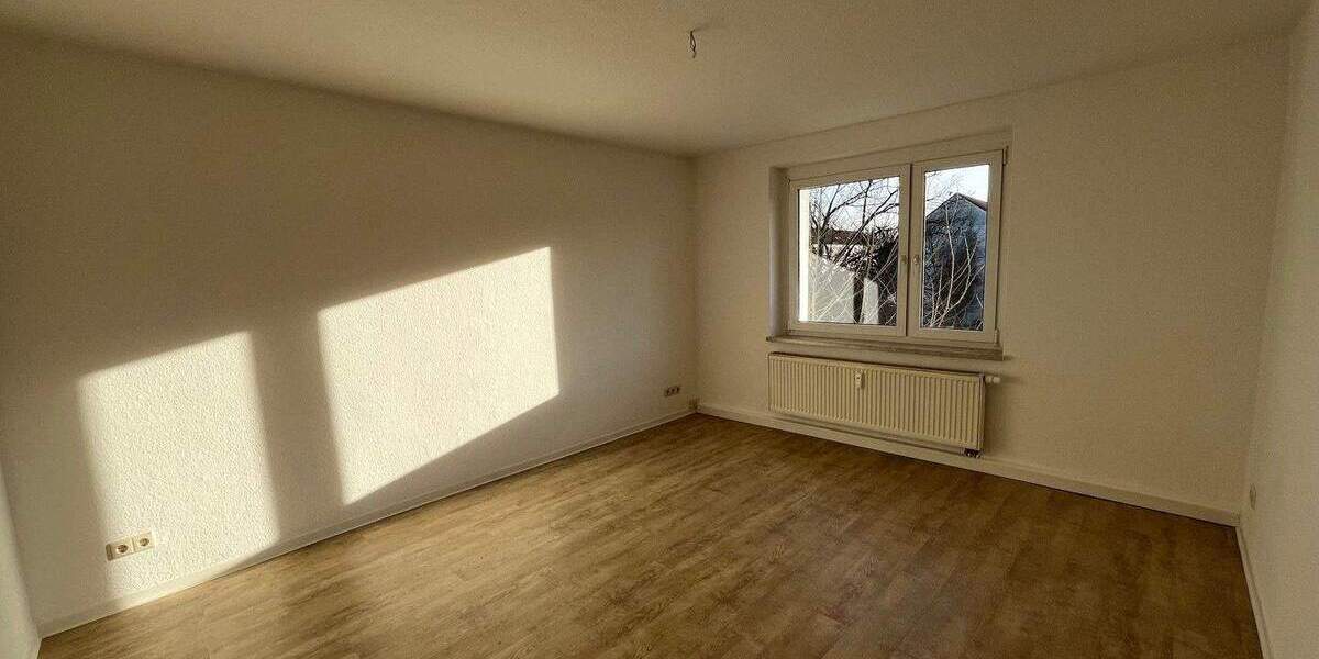Etagenwohnung Zwickau Marienthal - 3 Zimmer, 55 m&sup2;, 340&euro; | Angebot:25739808