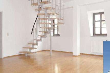 Wohnung Zwickau - 2 Zimmer, 82 m&sup2;, 430&euro; | Angebot:25248368