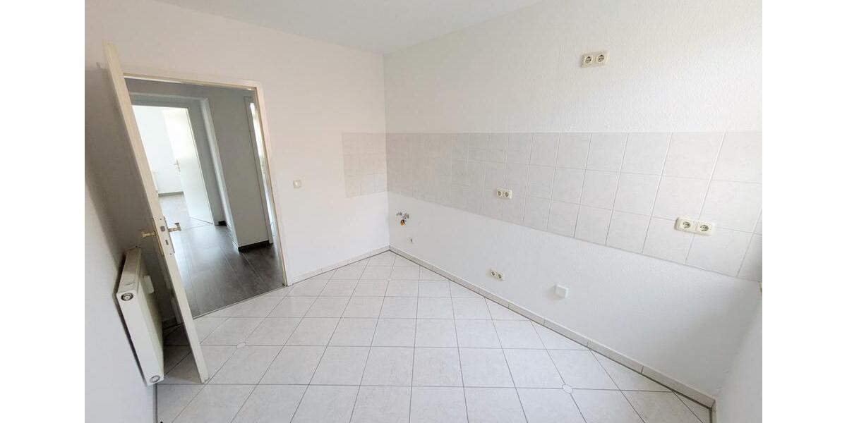 Etagenwohnung Zwickau - 3 Zimmer, 68 m&sup2;, 410&euro; | Angebot:25945671