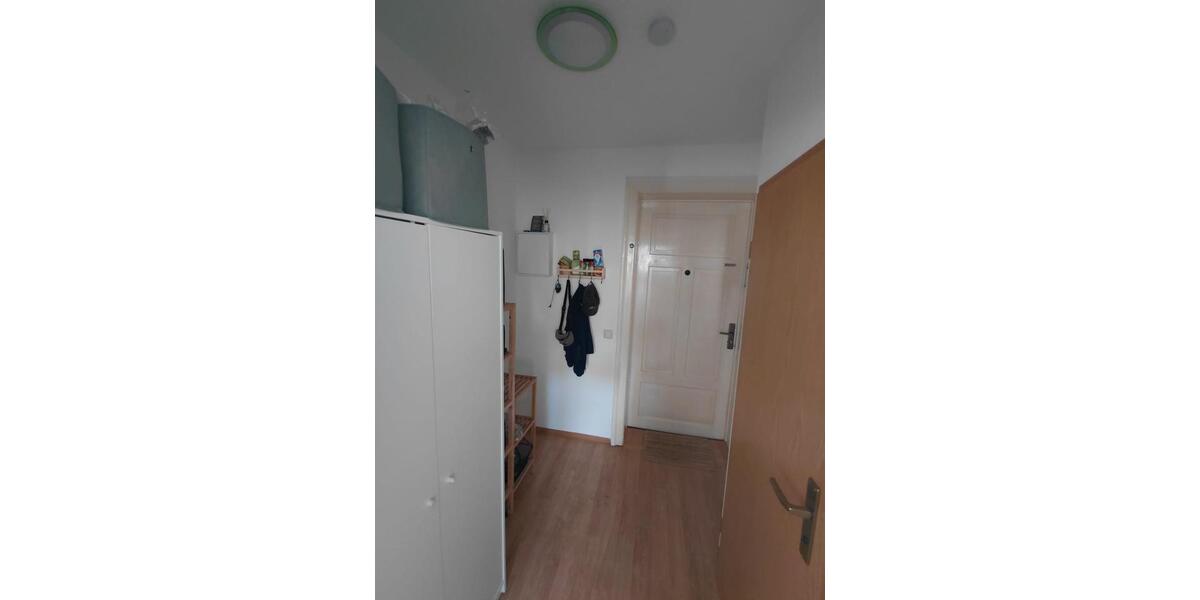 Dachgeschoßwohnung Zwickau - 1 Zimmer, 18 m&sup2;, 165&euro; | Angebot:25308479