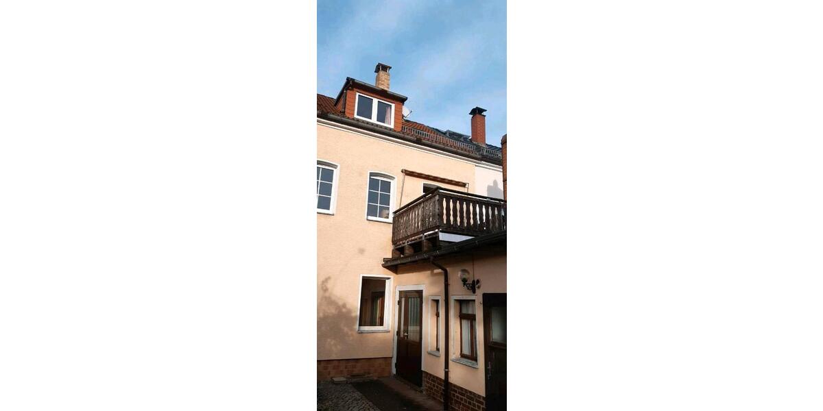 Reihenhaus Crimmitschau - 8 Zimmer, 140 m&sup2;, 79.000&euro; | Angebot:26262585
