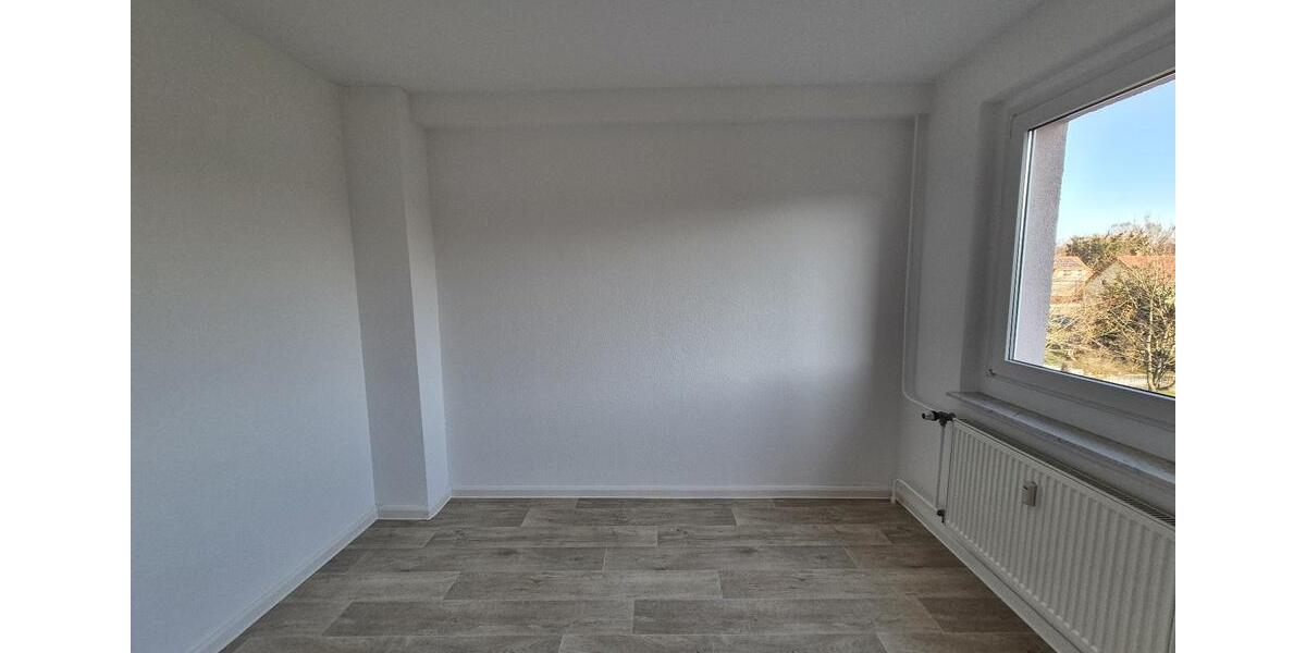 Etagenwohnung Hohenstein-Ernstthal Ernstthal - 3 Zimmer, 69 m&sup2;, 425&euro; | Angebot:24704363