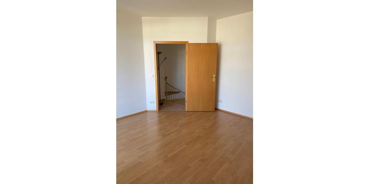 Etagenwohnung Zwickau - 2 Zimmer, 58 m&sup2;, 60.000&euro; | Angebot:24376461