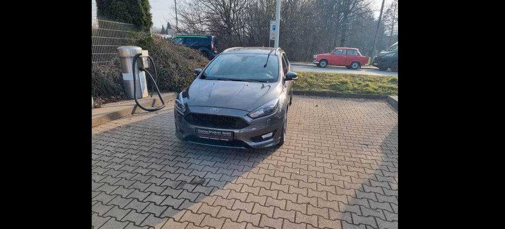 Ford Focus 52.150 km 14.800 &euro; Wilkau-Haßlau 08112