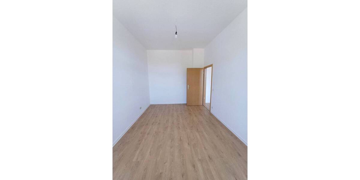 Etagenwohnung Zwickau Bahnhofsvorstadt - 3 Zimmer, 72 m&sup2;, 342&euro; | Angebot:25997401