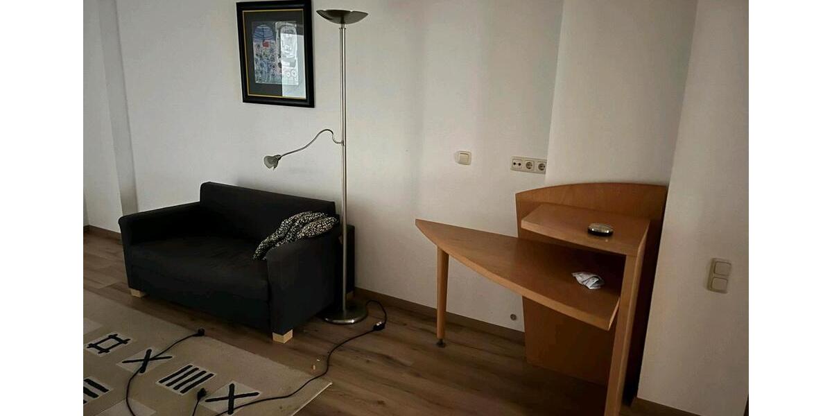 Erdgeschoßwohnung Neumark - 4 Zimmer, 140 m&sup2;, 80.000&euro; | Angebot:25299465