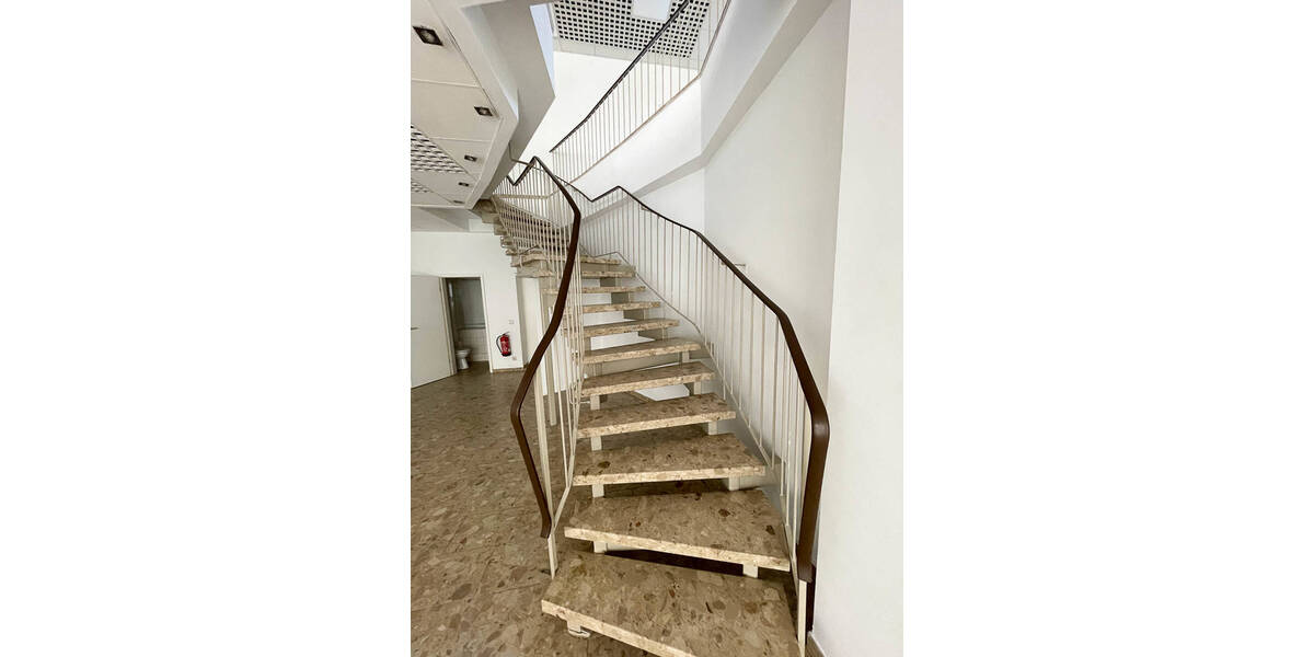 Gewerbeobjekt Aue-Bad Schlema Bad Schlema - 2 Zimmer, 810&euro; | Angebot:25688125