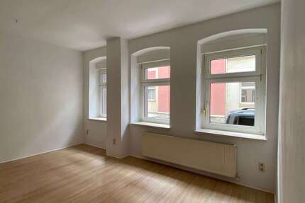 Wohnung Greiz Irchwitz - 3 Zimmer, 86 m&sup2;, 430&euro; | Angebot:25553149