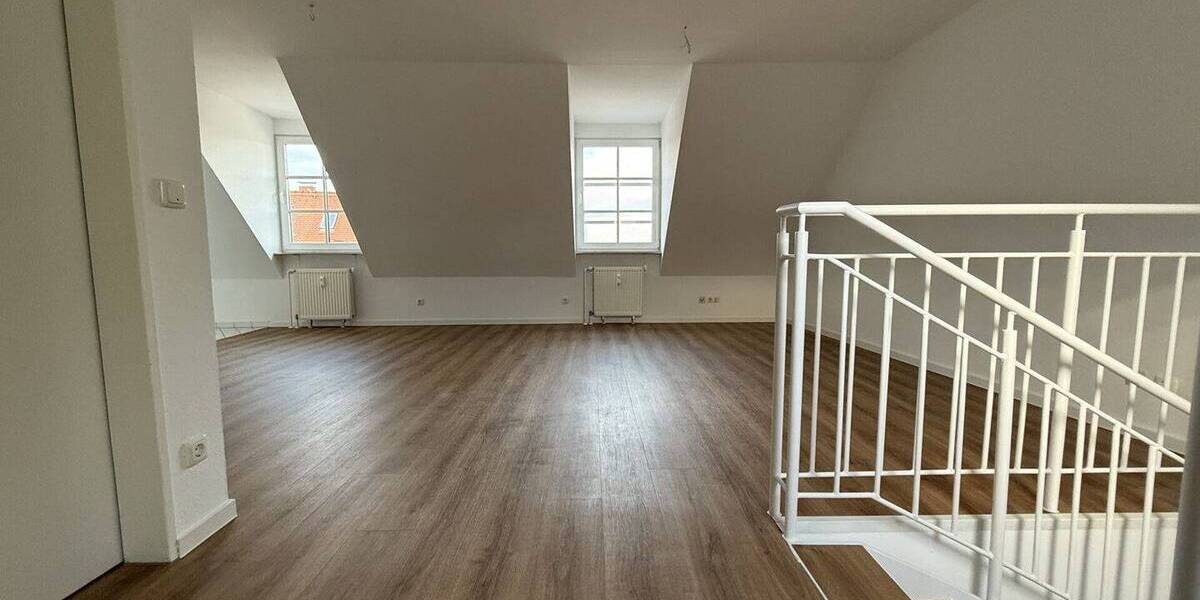 Etagenwohnung Zwickau Innenstadt - 2 Zimmer, 74 m&sup2;, 485&euro; | Angebot:25734786