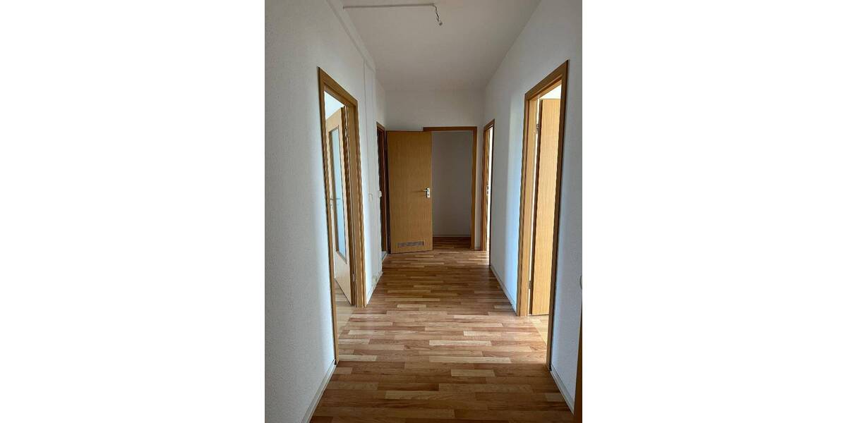 Etagenwohnung Kirchberg - 3 Zimmer, 68 m&sup2;, 413&euro; | Angebot:25803199