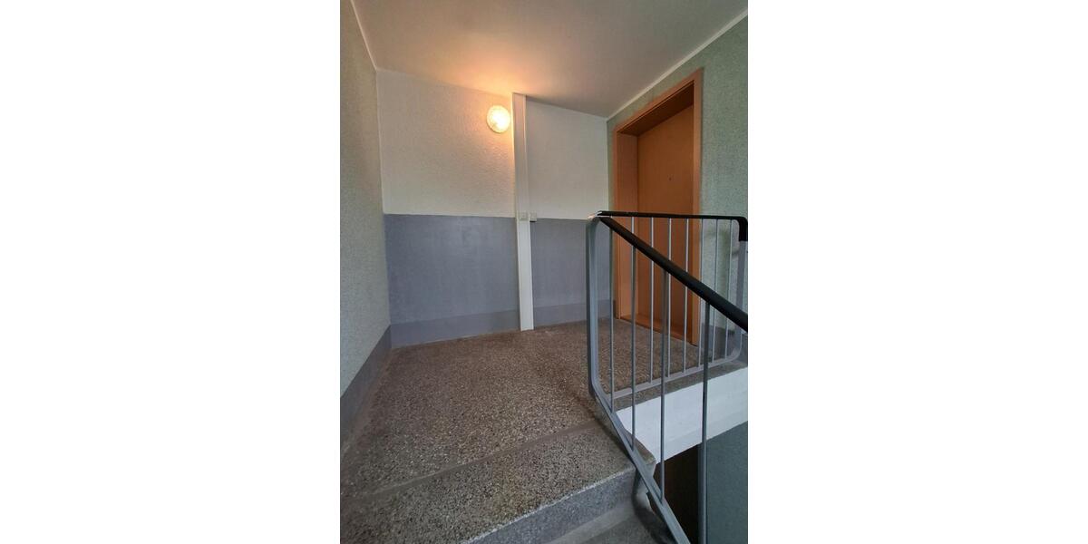 Dachgeschoßwohnung Limbach-Oberfrohna Oberfrohna - 4 Zimmer, 90 m&sup2;, 581&euro; | Angebot:24570447