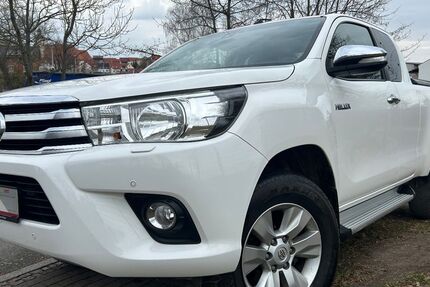 Toyota Hilux 41.500 km 22.999 &euro; Ronneburg 07580