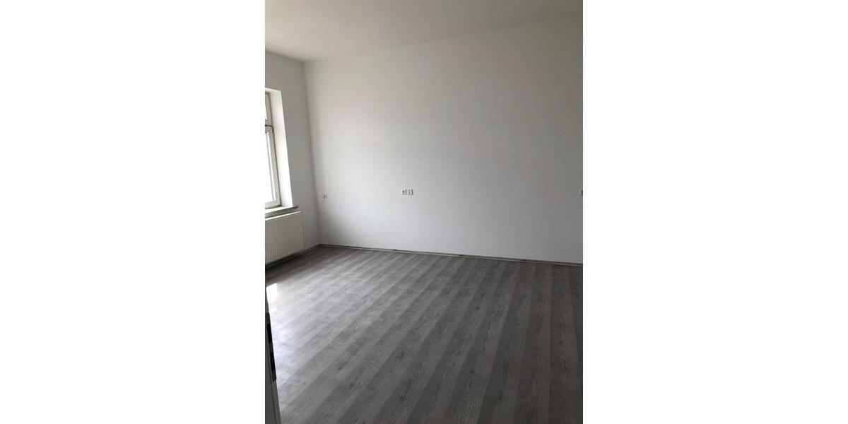 Etagenwohnung Zwickau - 4 Zimmer, 95 m&sup2;, 650&euro; | Angebot:25052648