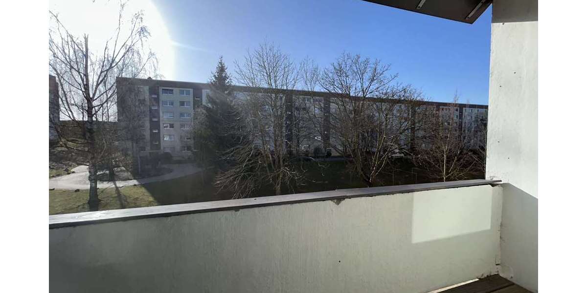 Etagenwohnung Mülsen Thurm - 3 Zimmer, 56 m&sup2;, 390&euro; | Angebot:25100367