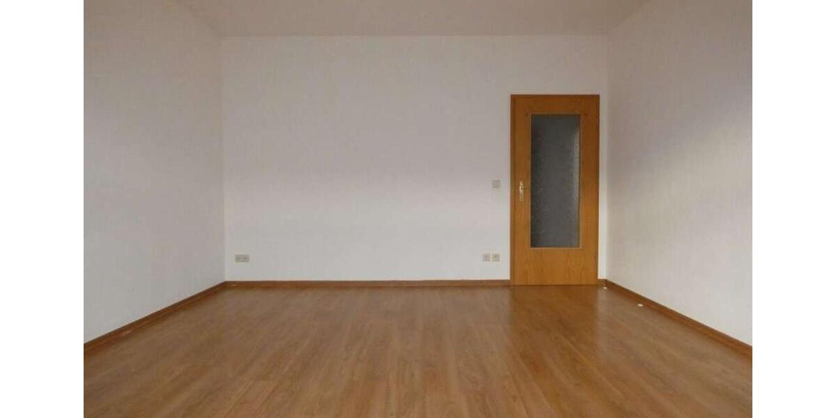 Etagenwohnung Zwickau Zwickau-Nord - 2 Zimmer, 49 m&sup2;, 255&euro; | Angebot:23278978